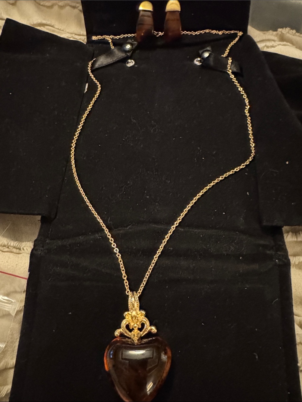 Avon Vintage Gold Necklace with amber Heart Pendant with matching earrings